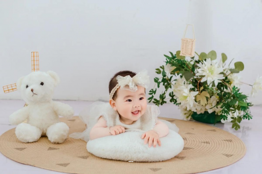 万宁四个月的孕妇肚子疼